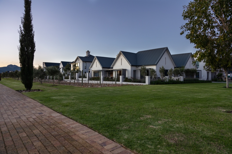 5 Bedroom Property for Sale in Val De Vie Estate Western Cape